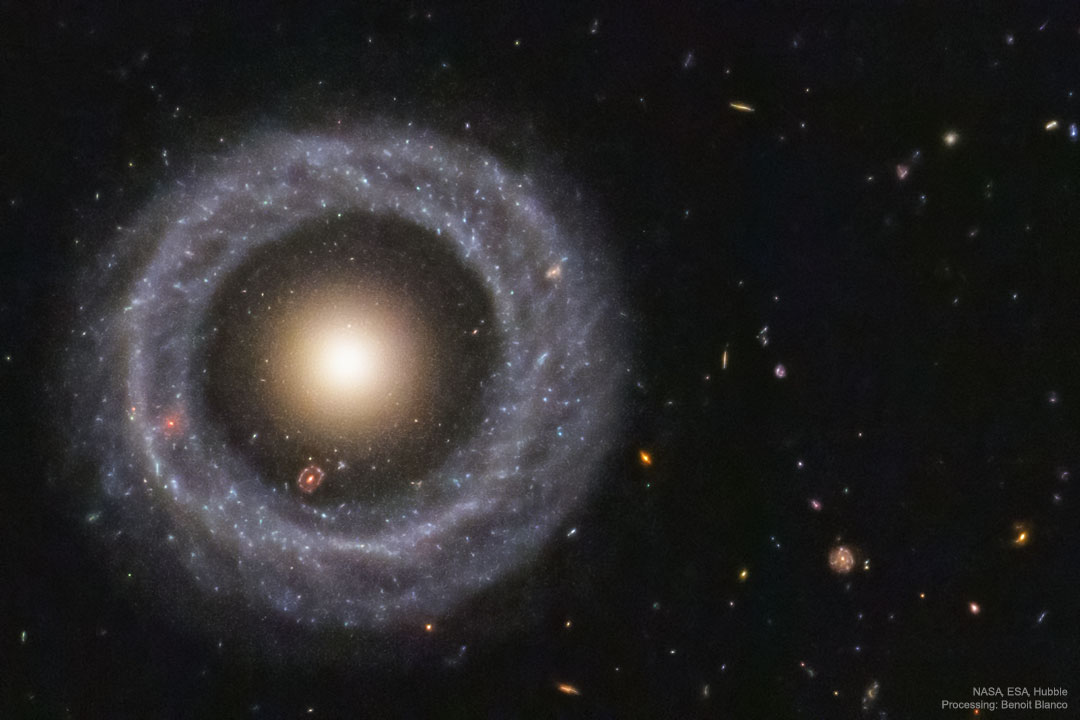 L'objet de Hoag, étrange galaxie à anneau