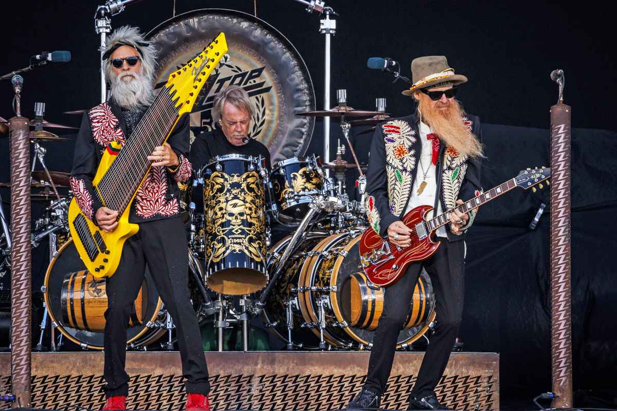 ZZ Top Drummer Frank Beard Leaves Band's Tour Due to Healt…
