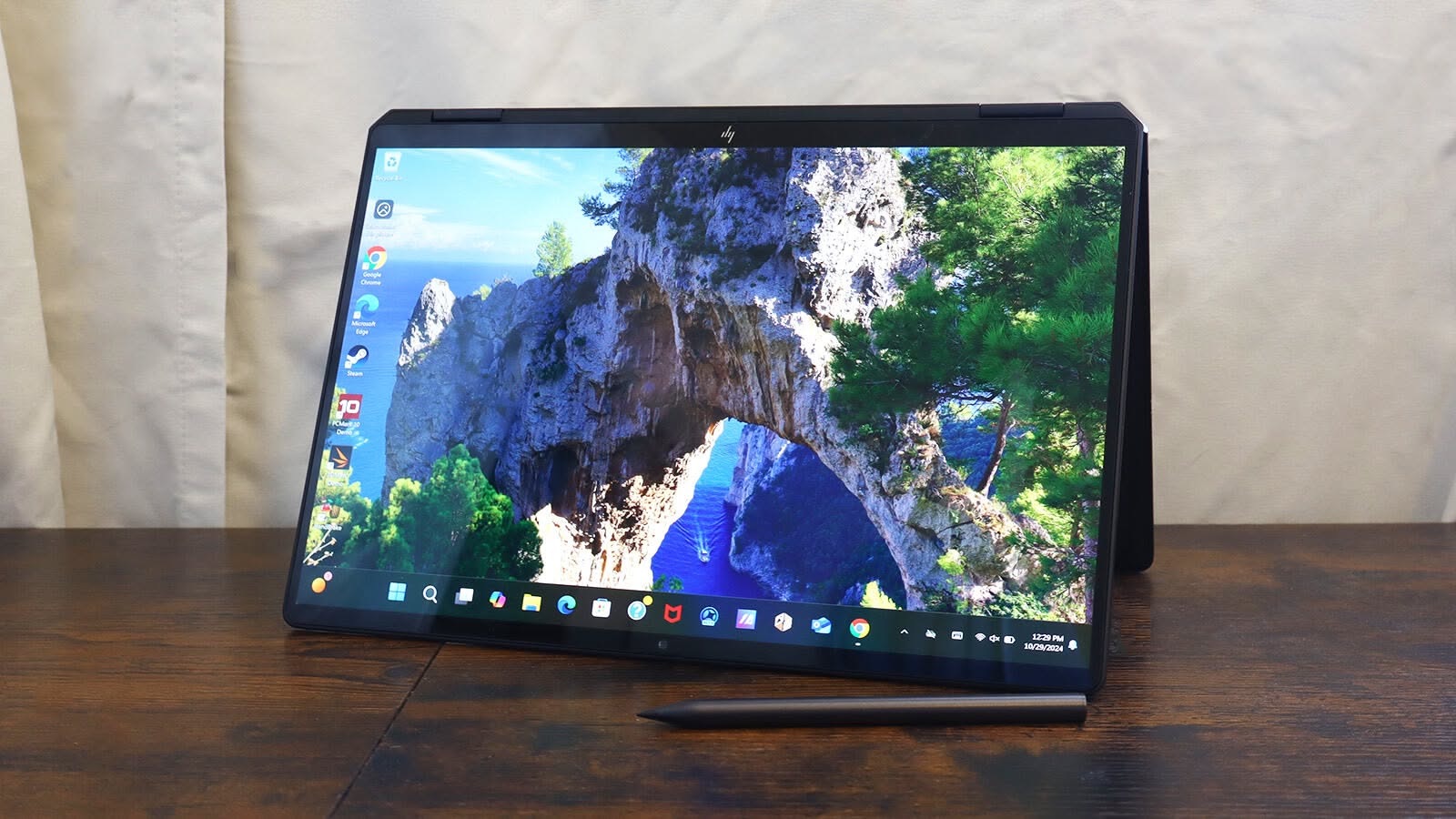 The Windows laptop I recommend to business travelers is nearly 50% off for a limited time