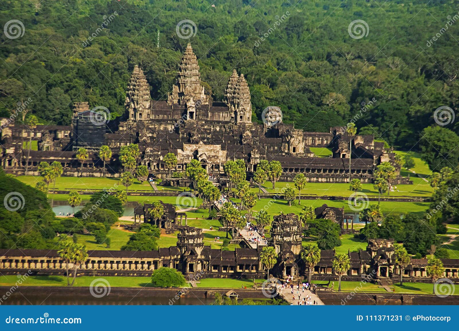 Largest Religious Monument In The World Angkor Wat at Ester Gorda…